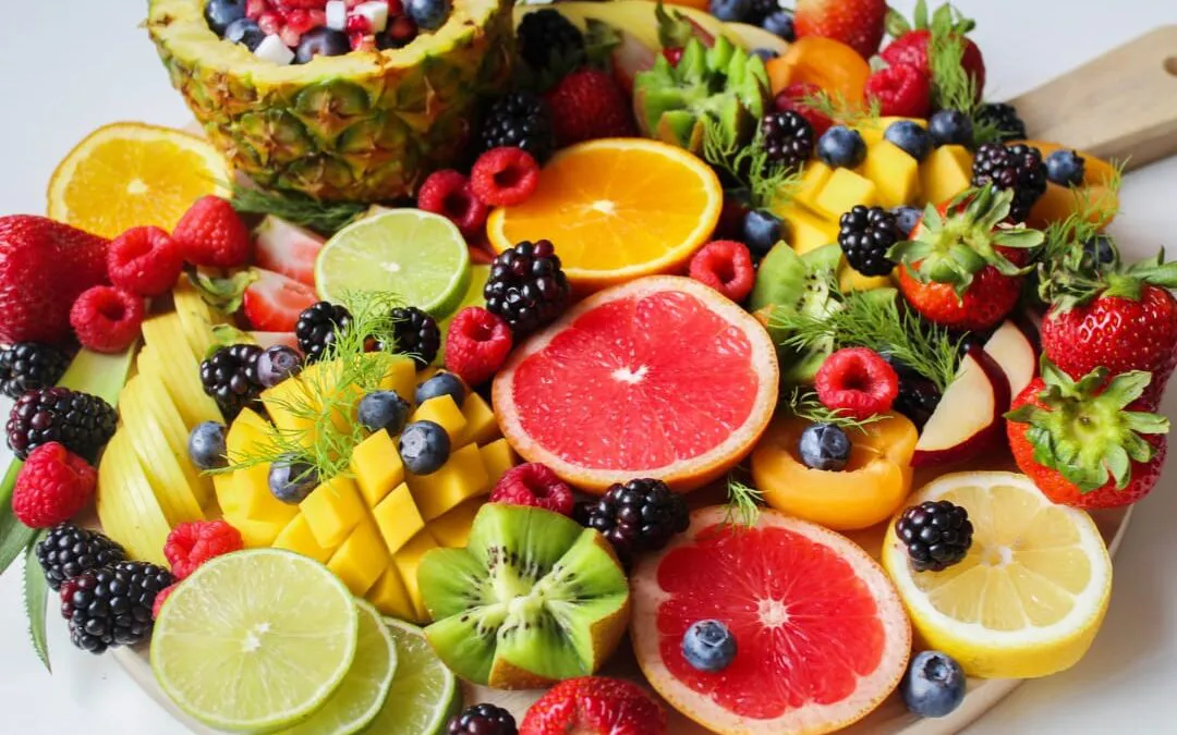 7-Frutas-que-Mejoran-tu-Digestion-y-Fortalecen-tu-Salud-Intestinal-1-1080x675