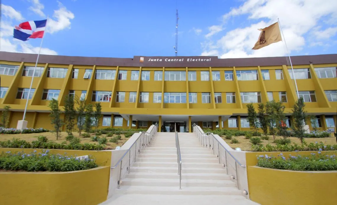 WhatsApp-Image-2025-11-13-at-9.22.54-AM-1140x694