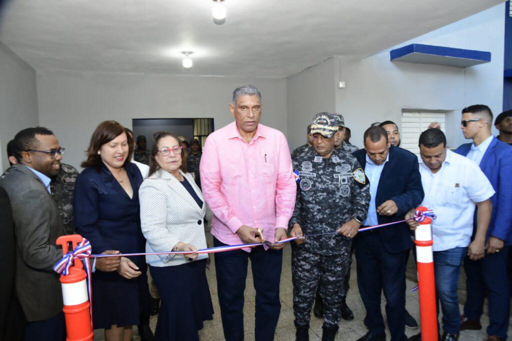 apertura-del-departemento-policial-tamboril-1024x683