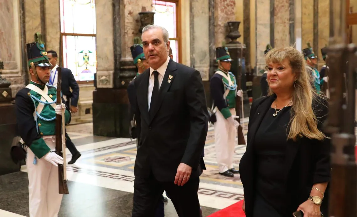 Abinader-Uruguay-1140x694