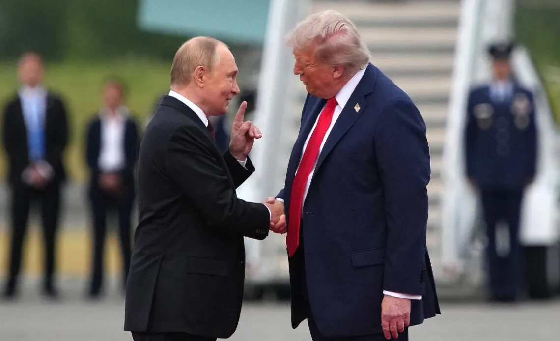 Trump-y-Putin-en-Alaska-el-15-de-agosto-del-2025-1140x694-1