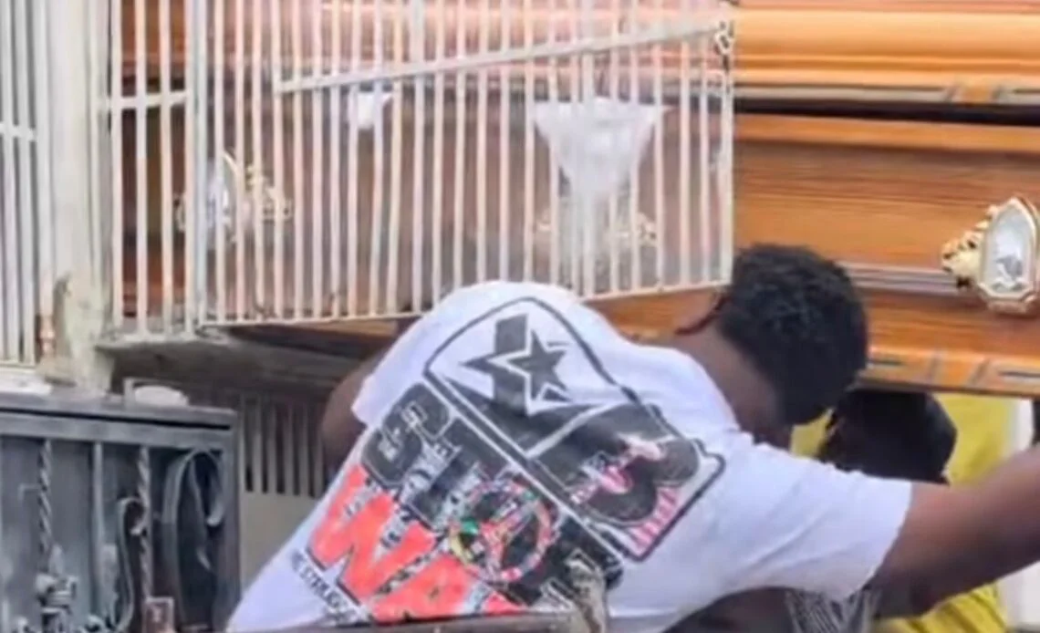 Sepultan-mujer-murio-en-liposuccion-1140x694