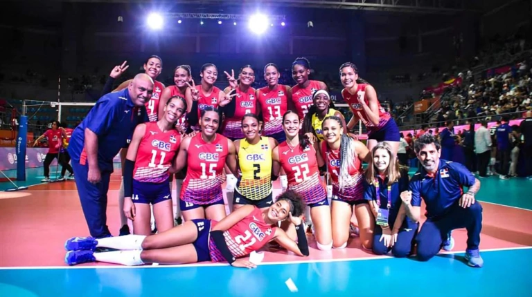 las-reinas-del-caribe-se-quedaron-con-el-bronce-en-el-final-six-3ecf485a-focus-0-0-896-504-768x430 (1)