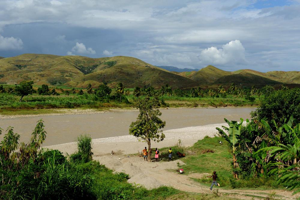 Artibonite_River_in_Haiti_(2010)