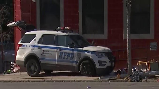 thumbnail_0 0 0 Hurta carro en Manhattan y choca patrulla policía