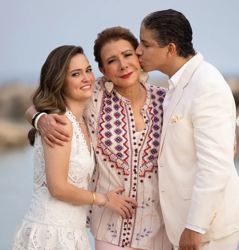 foto-madre-764x800