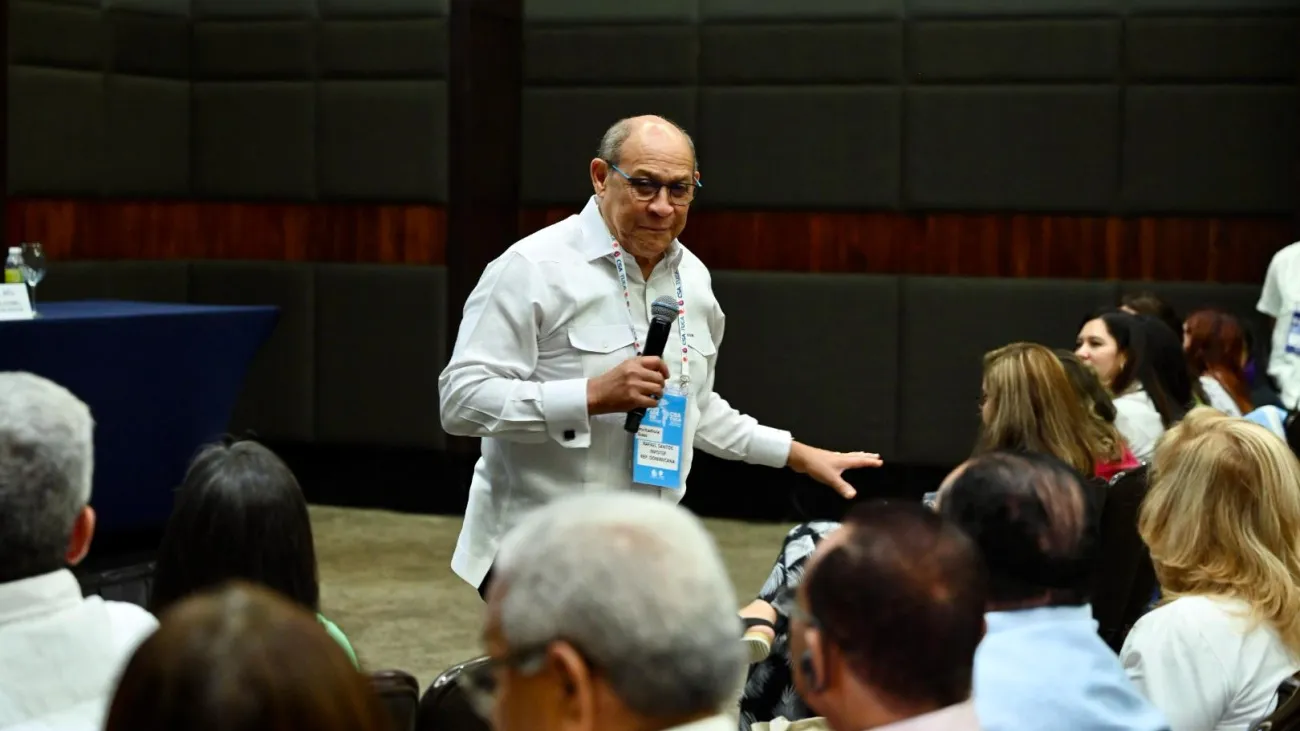 Rafael Santos Badía en seminario del 5to Congreso CSA