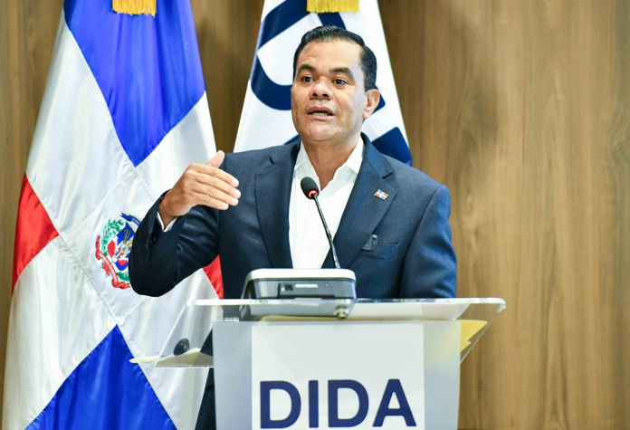 ELIAS-BAEZ-DIRECTOR-DE-LA-DIDA-scaled-1