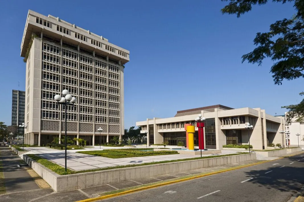 Banco_Central_01-1068x709