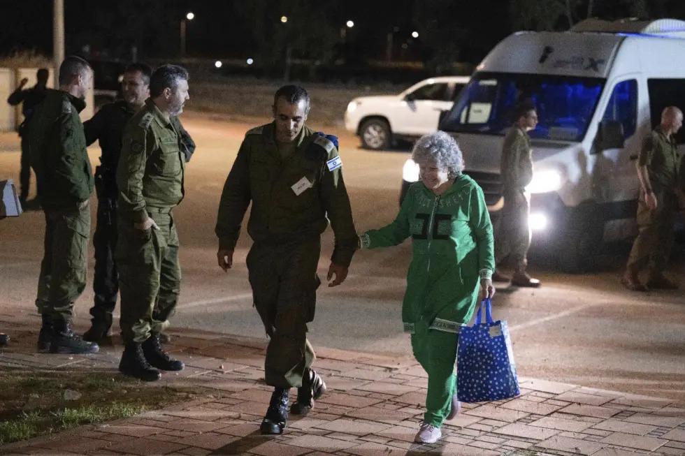 Rehén-israelí-liberada-describe-cómo-se-deterioraban-las-condiciones-de-cautiverio-con-Hamás