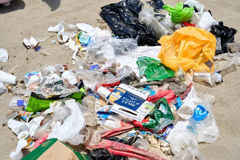 plastico-hazla-playa