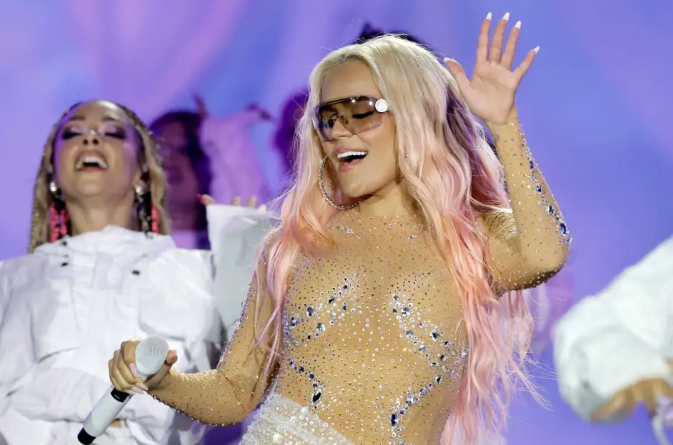 Karol-G-aug-19-miami-2023-billboard-espanol-1548