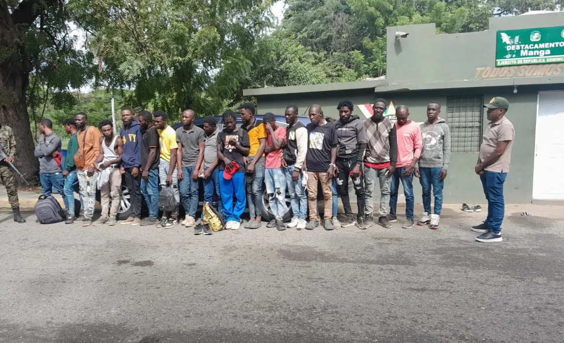 Haitianos-en-Montecristi-2-1140x694