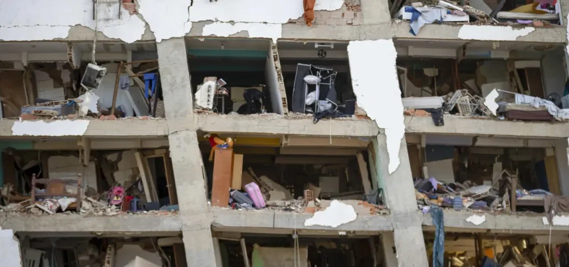 Venezuela-cumple-una-semana-del-doble-terremoto-con-mas-de-50.000-desaparecidos-1140x535