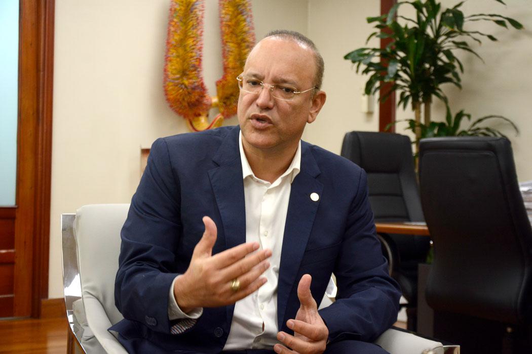 Ulises-Rodriguez-anuncia-recorrido-para-un-dialogo-cercano-y-sincero-con-los-santiagueros