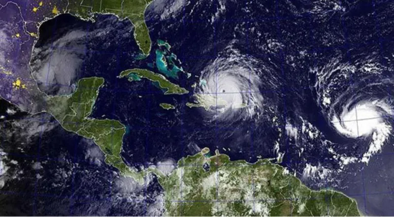 satelite huracanes 01