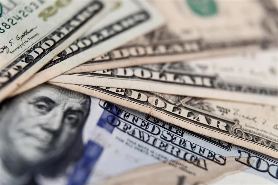 dolares