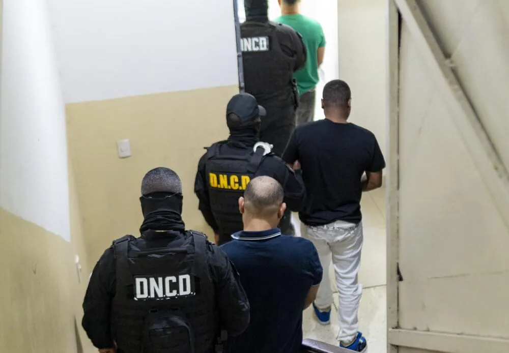 EXTRADICION-1000x694