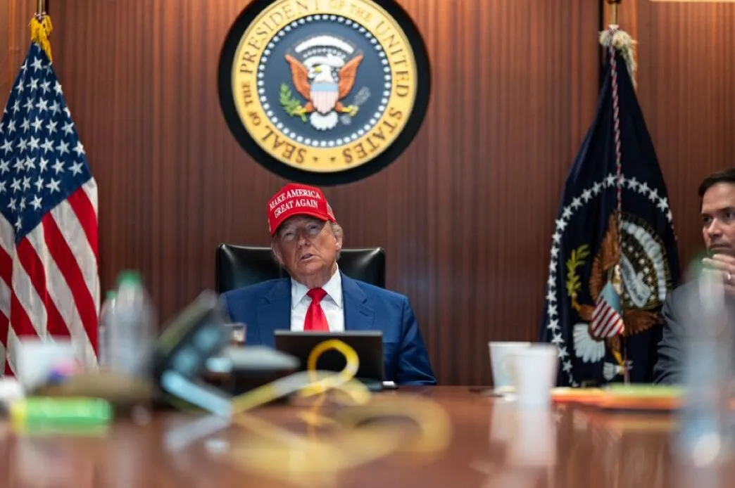 Trump-3-1044x694