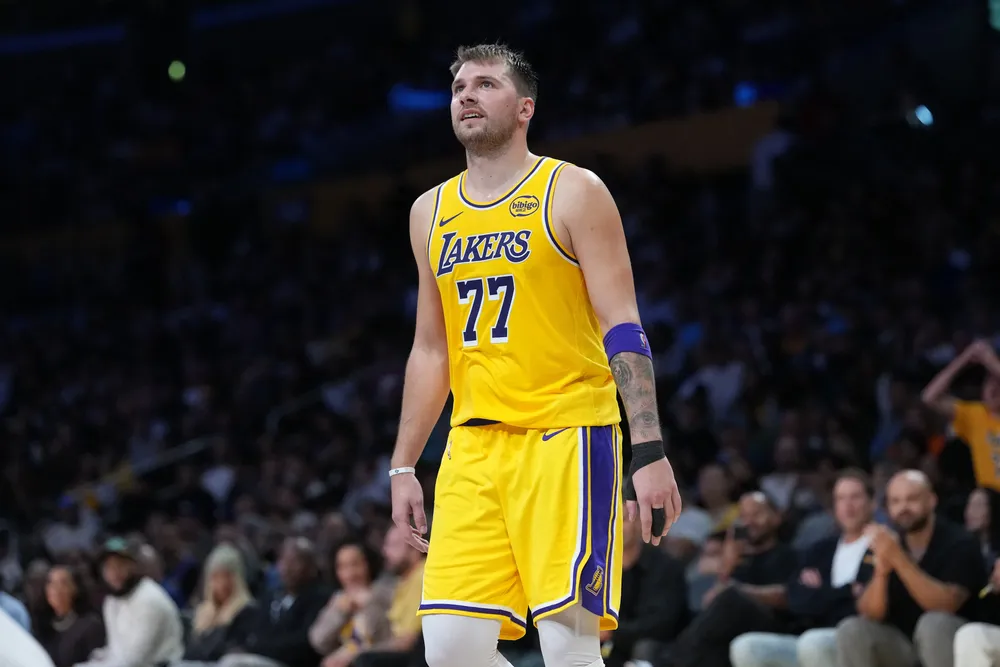 2025-10-25T053555Z_1550724905_MT1USATODAY27412965_RTRMADP_3_NBA-MINNESOTA-TIMBERWOLVES-AT-LOS-ANGELES-LAKERS