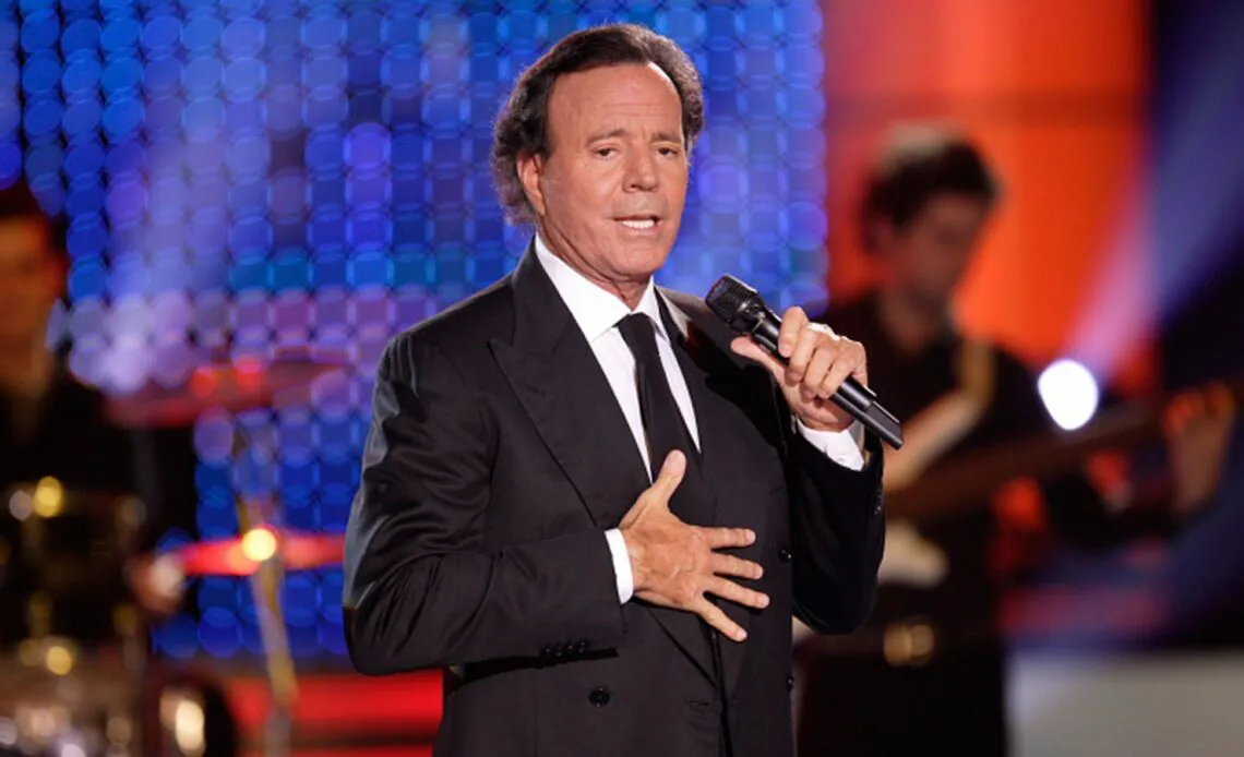 JULIO-IGLESIAS-1-1140x694