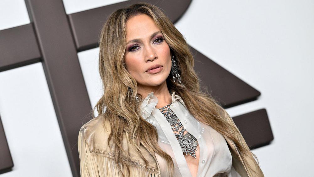 jennifer-lopez-nuevo-album-this-is-me-now
