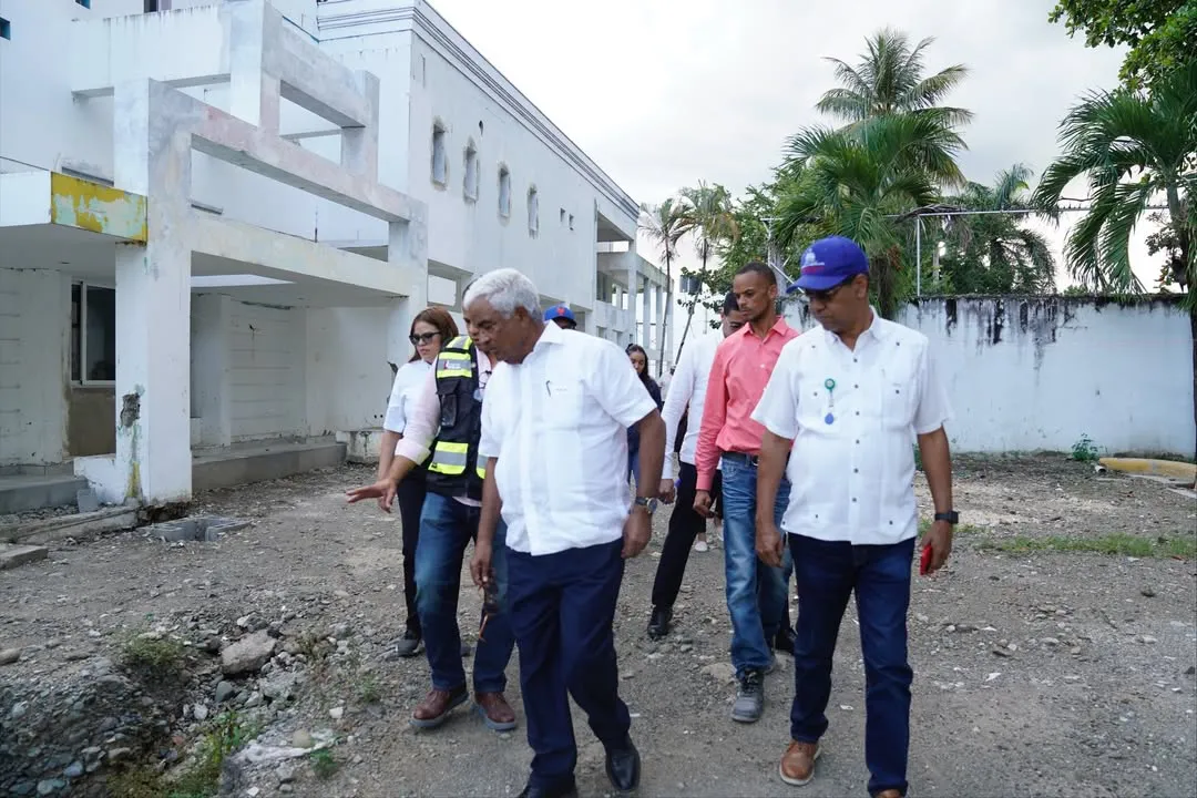 El doctor Rafael Burgos Gómez realizó un recorrido por las provincias del Cibao 🚗🇩🇴 supervisa (11)