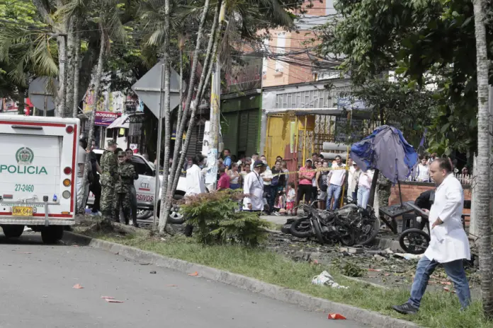 atentado-cali-colombia-696x464.jpg