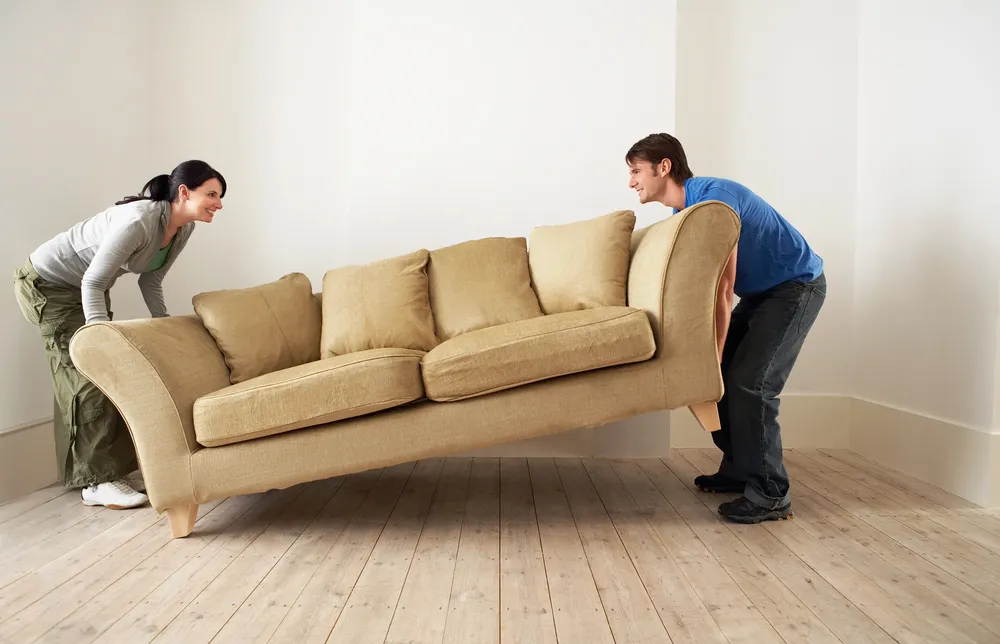 Moviendo-muebles-ganan-loteria