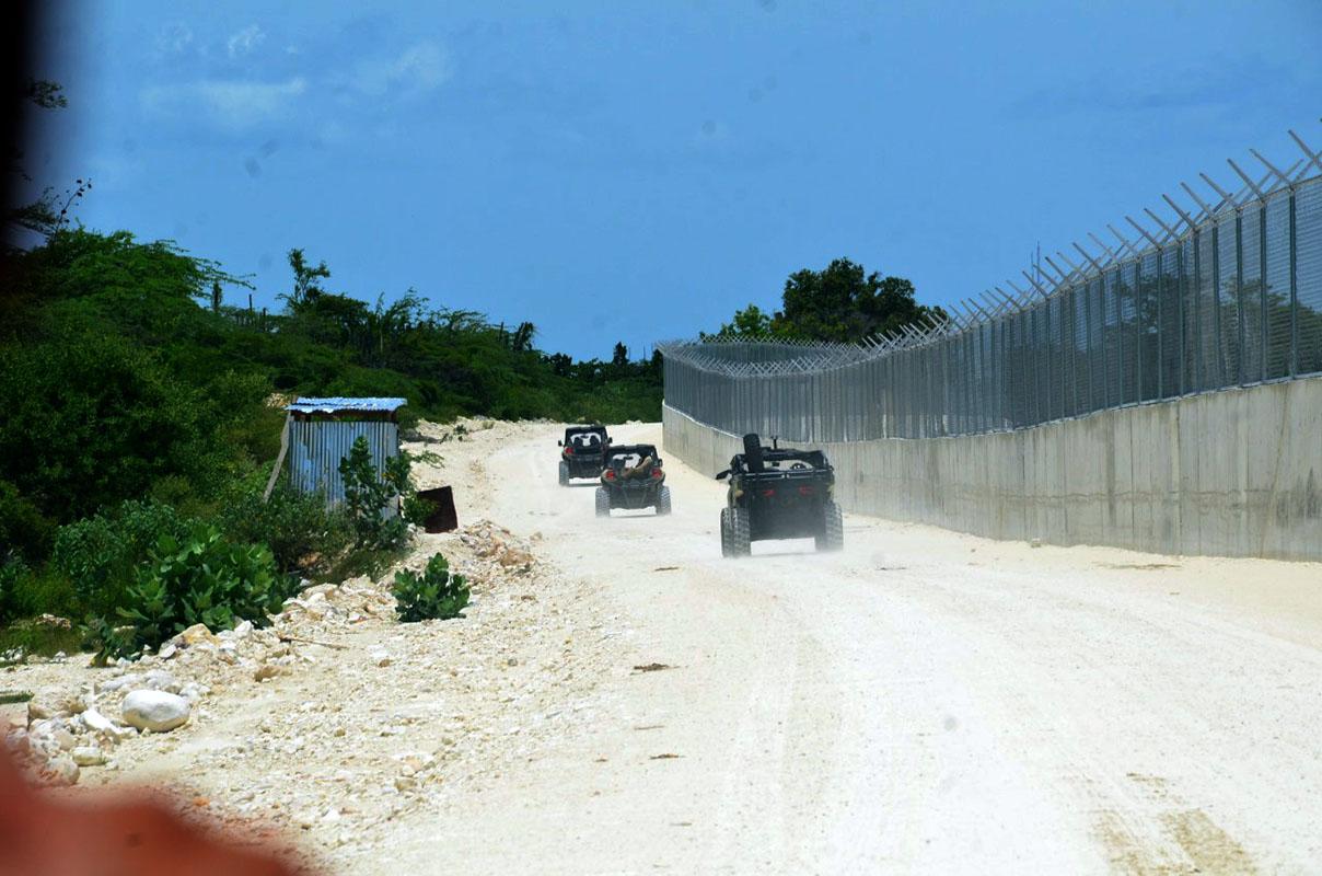 muro_frontera_con_haiti
