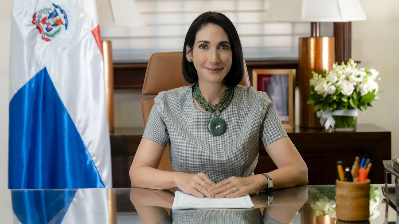 FOTO -Primera dama Raquel Arbaje participará en encuentro internacional sobre el futuro digital de la niñez