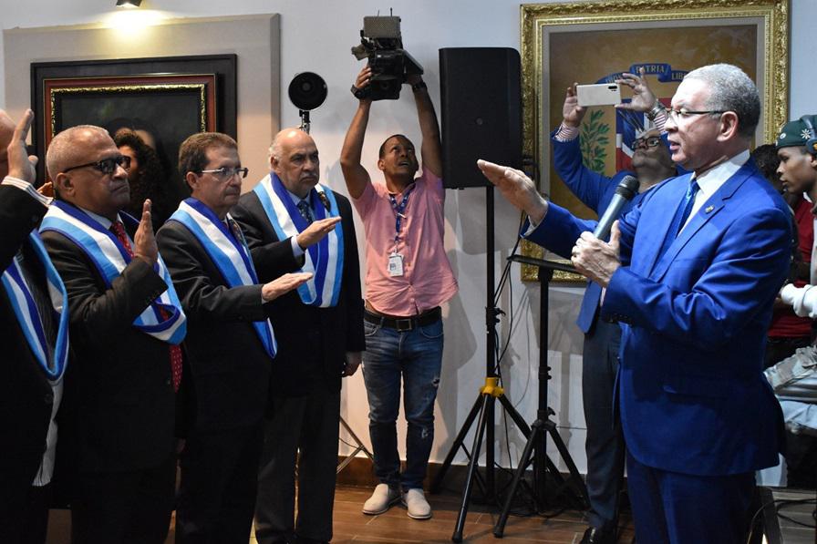 Juramentacion-miembros-de-honor-Instituto-Duartiano