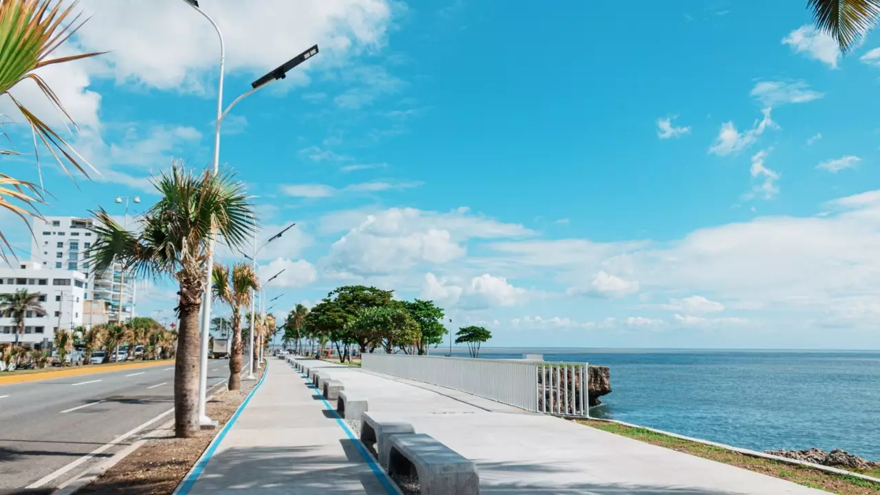 Con-una-inversion-de-RD-320-millones-queda-inaugurado-Paseo-Maritimo-Malecon