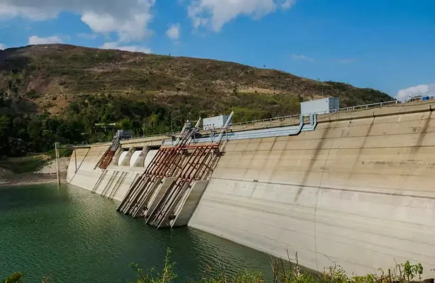 Central-hidroelectrica-Peligre-en-Haiti