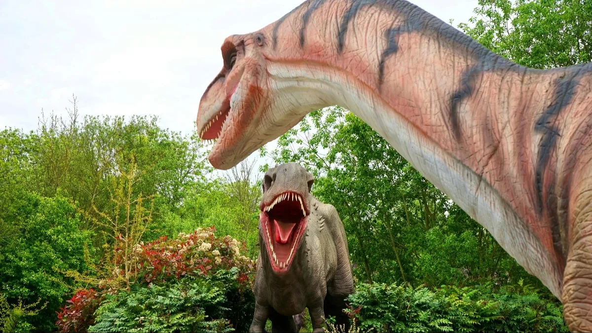 simulacion-de-dos-dinosaurios_ea2f