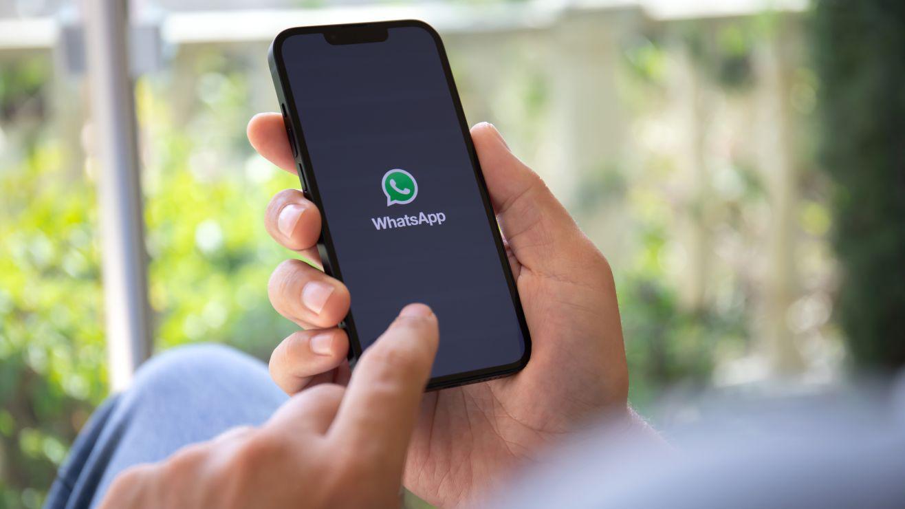 Alerta-Estos-prefijos-internacionales-en-WhatsApp-pueden-ser-senal-de-estafa-shutterstock_2217882723