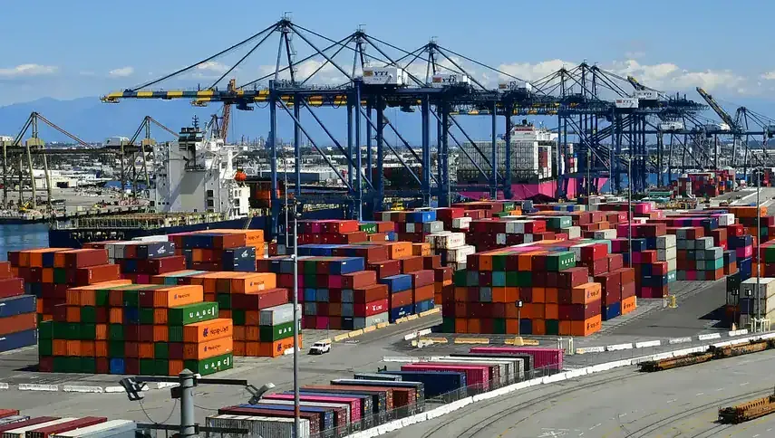 contenedores-puertojpg-afp-2020-4c3b39e0