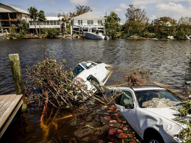 hurricane-ian-hits-fl-43231185-3