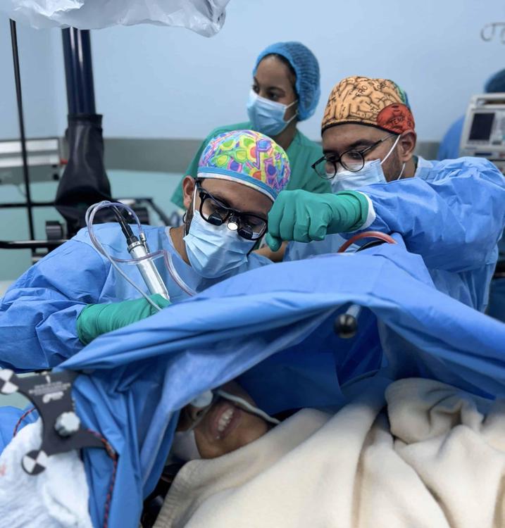 Cirugia-cerebral-en-paciente-despierto-scaled