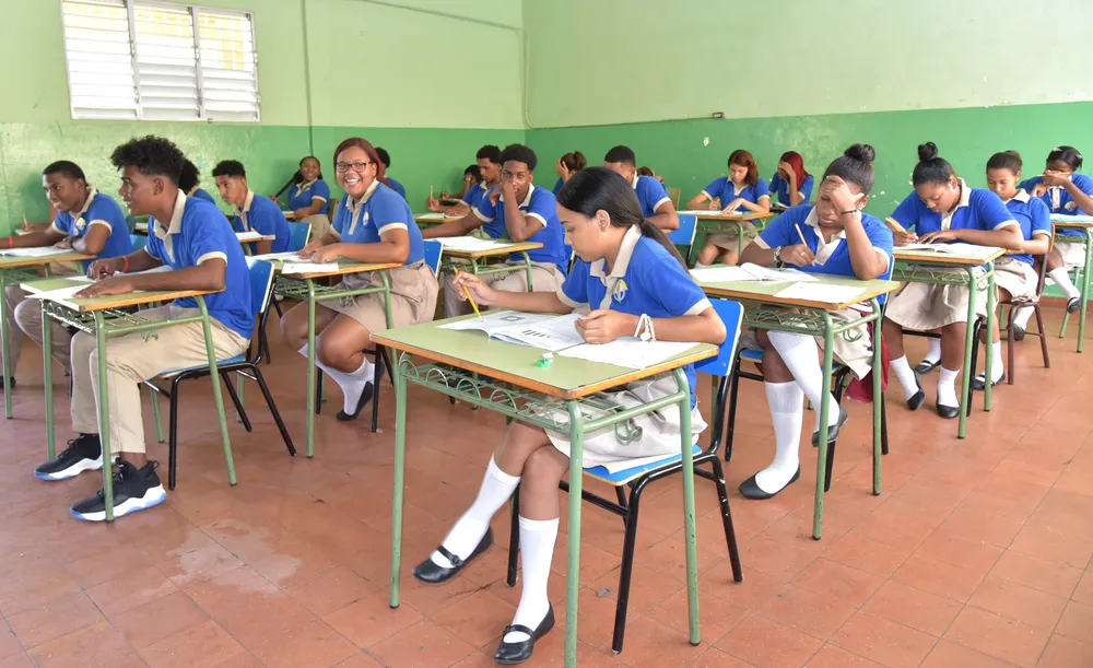 estudiantes-en-pruebas-nacionales-111119-foto-minerd2