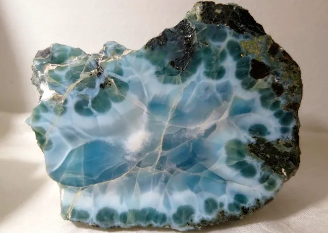 larimar_rock