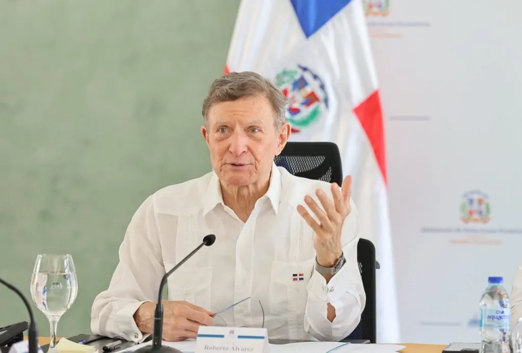 Alvarez-en-accion-1024x694