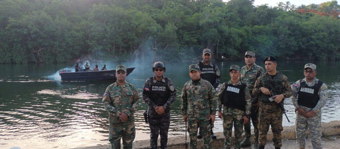 Miembros-de-las-FFAA-participan-en-operativo-de-apoyo-a-la-PN-en-La-Romana-1-qr2bhnysn140q7x68myyce742oq0grd3z641m5ks5k