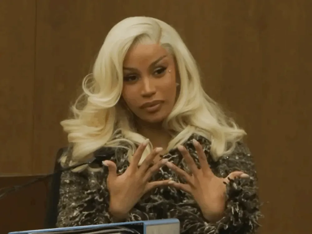 Thumb-cardi-B-juicio-1440x1080