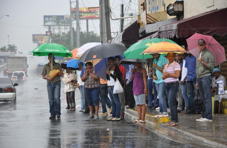 Lluvias-peatones_RD