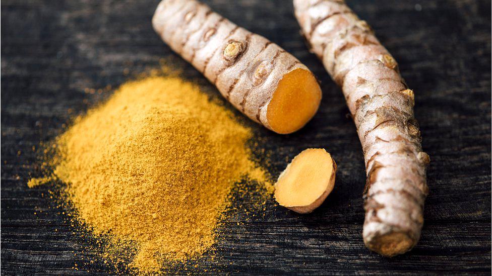 _91323086_curcuma1