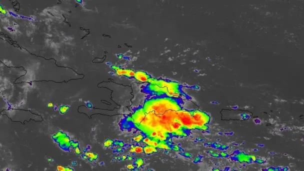 crop-w800-h534-clima-en-rd-lluvias-se-intensificaran-este-martes-por-onda-tropical-focus-0-0-608-342