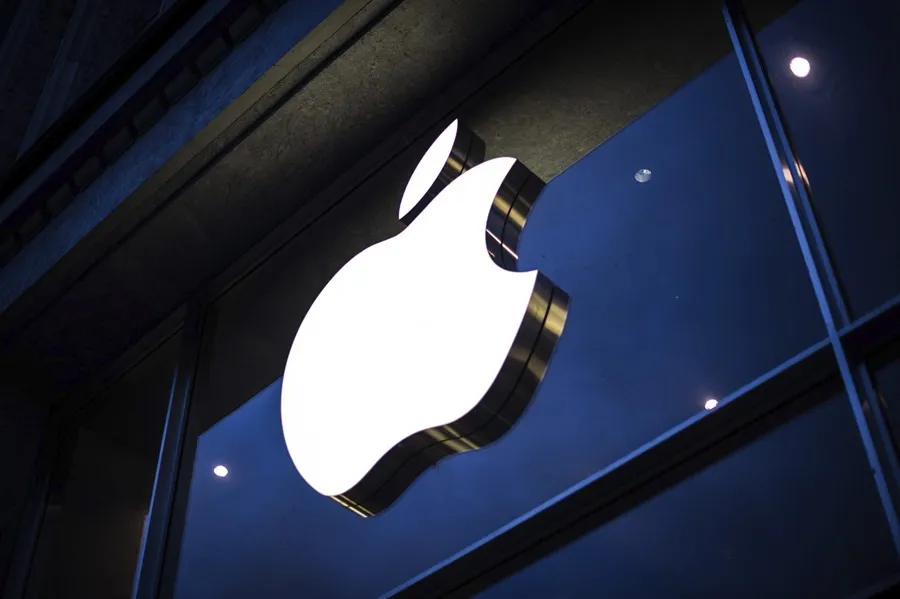 MJH509-Apple-Store-in-Hamburg
