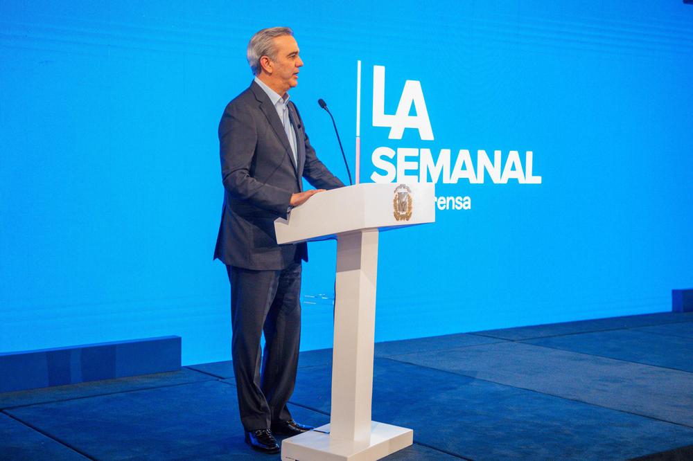 LA-Semanal-Presidente-Luis-Abinader-scaled