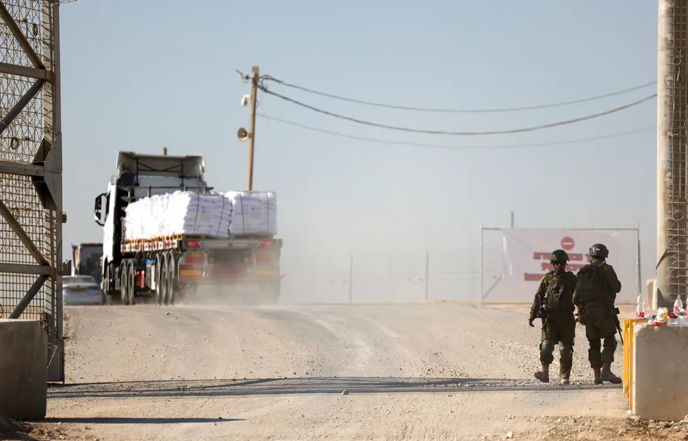 Gaza-camiones1